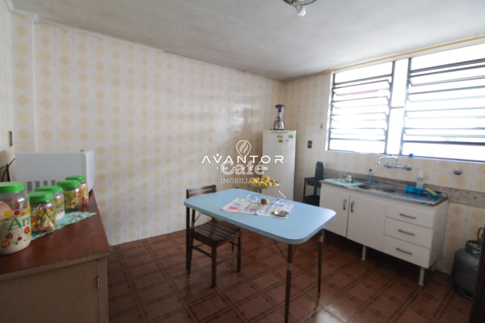 Casa/Terreno localizada em ótimo bairro de Santa Maria/RS — Casa com 5 quartos à venda em Centro, Santa Maria/RS