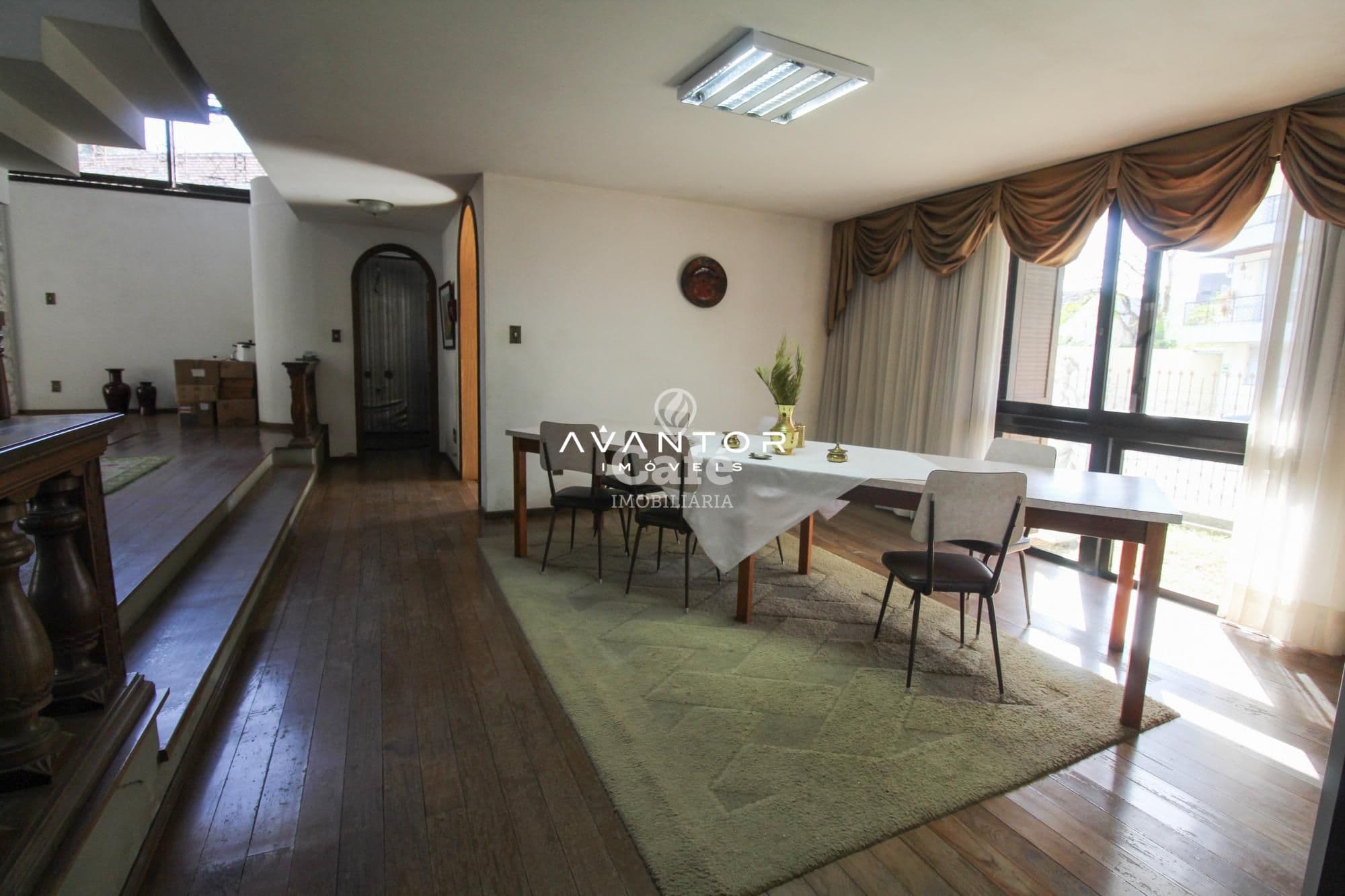 Casa/Terreno localizada em ótimo bairro de Santa Maria/RS — Casa com 5 quartos à venda em Centro, Santa Maria/RS
