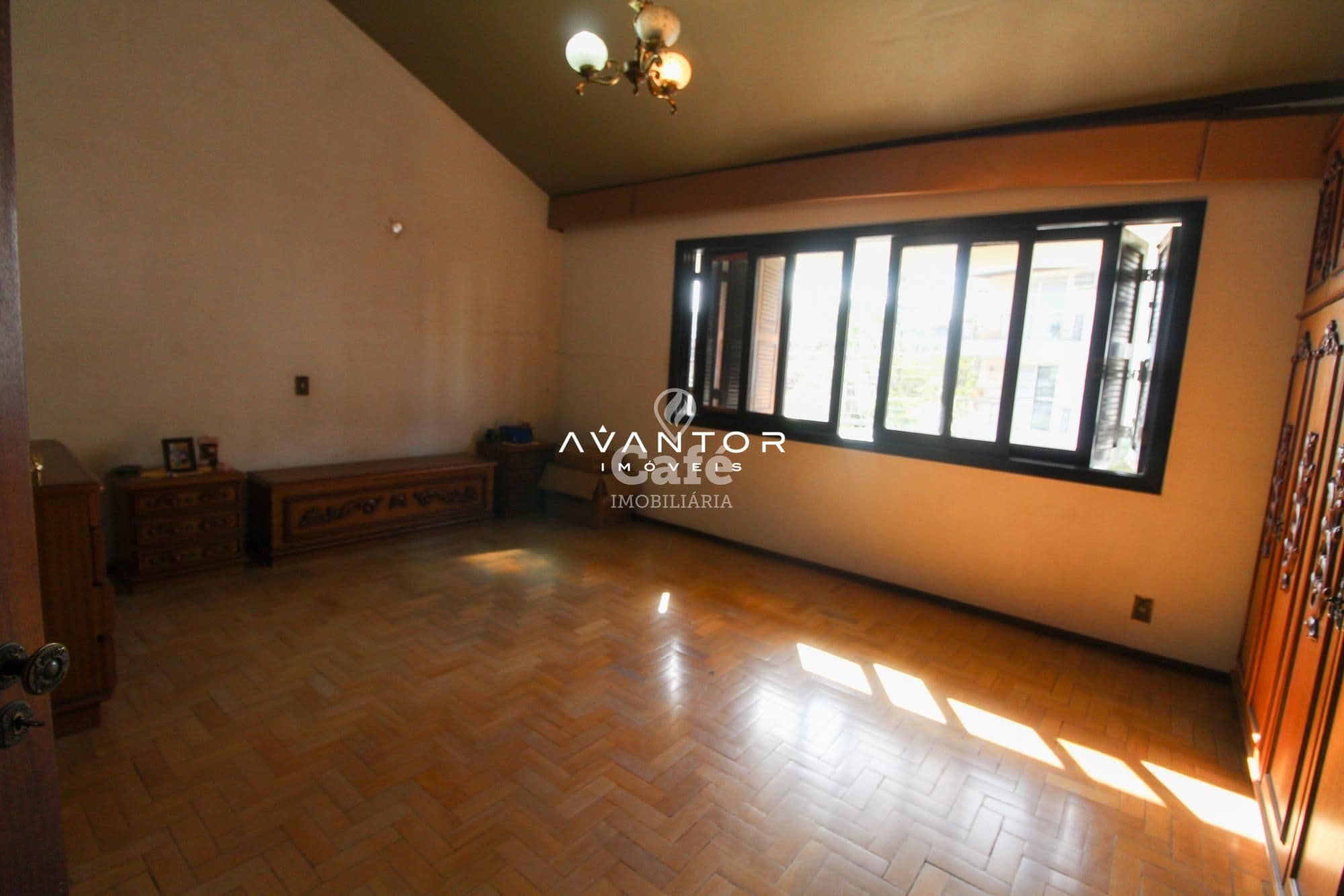 Casa/Terreno localizada em ótimo bairro de Santa Maria/RS — Casa com 5 quartos à venda em Centro, Santa Maria/RS
