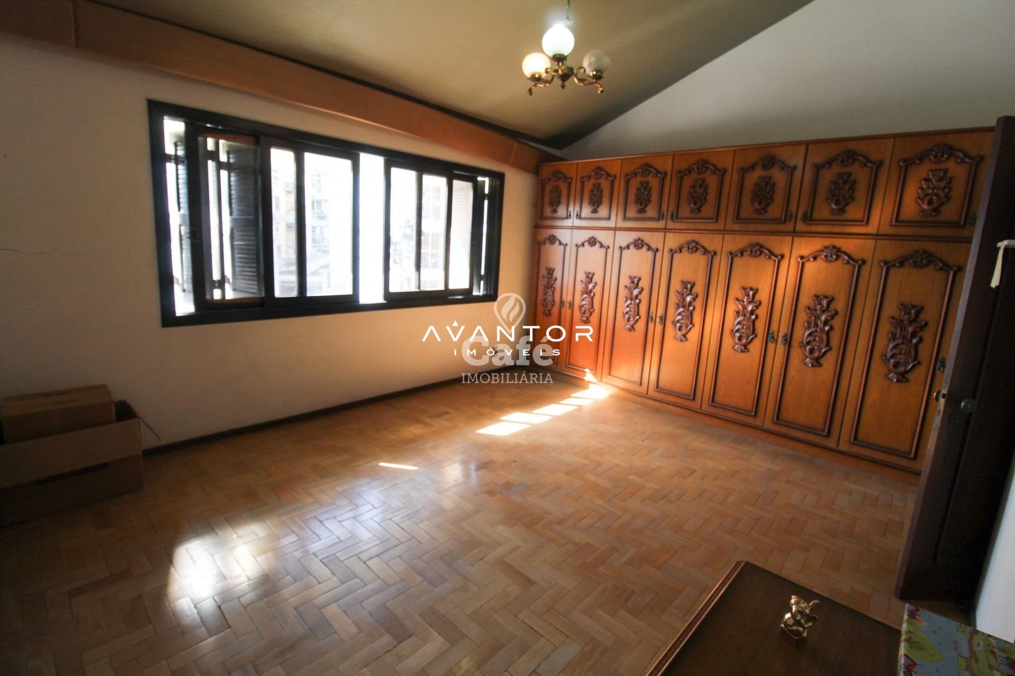 Casa/Terreno localizada em ótimo bairro de Santa Maria/RS — Casa com 5 quartos à venda em Centro, Santa Maria/RS