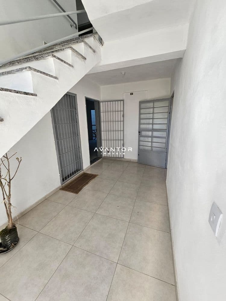 Apartamento com 2 quartos para alugar no Edifício Liziane, em Camobi, Santa Maria/RS — foto 2 de 13