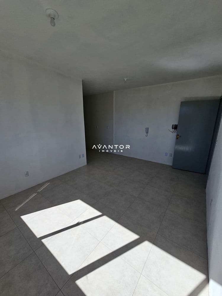 Apartamento com 2 quartos para alugar no Edifício Liziane, em Camobi, Santa Maria/RS — foto 6 de 13