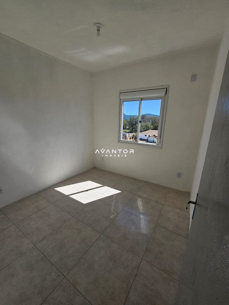 Apartamento com 2 quartos para alugar no Edifício Liziane, em Camobi, Santa Maria/RS — foto 9 de 13