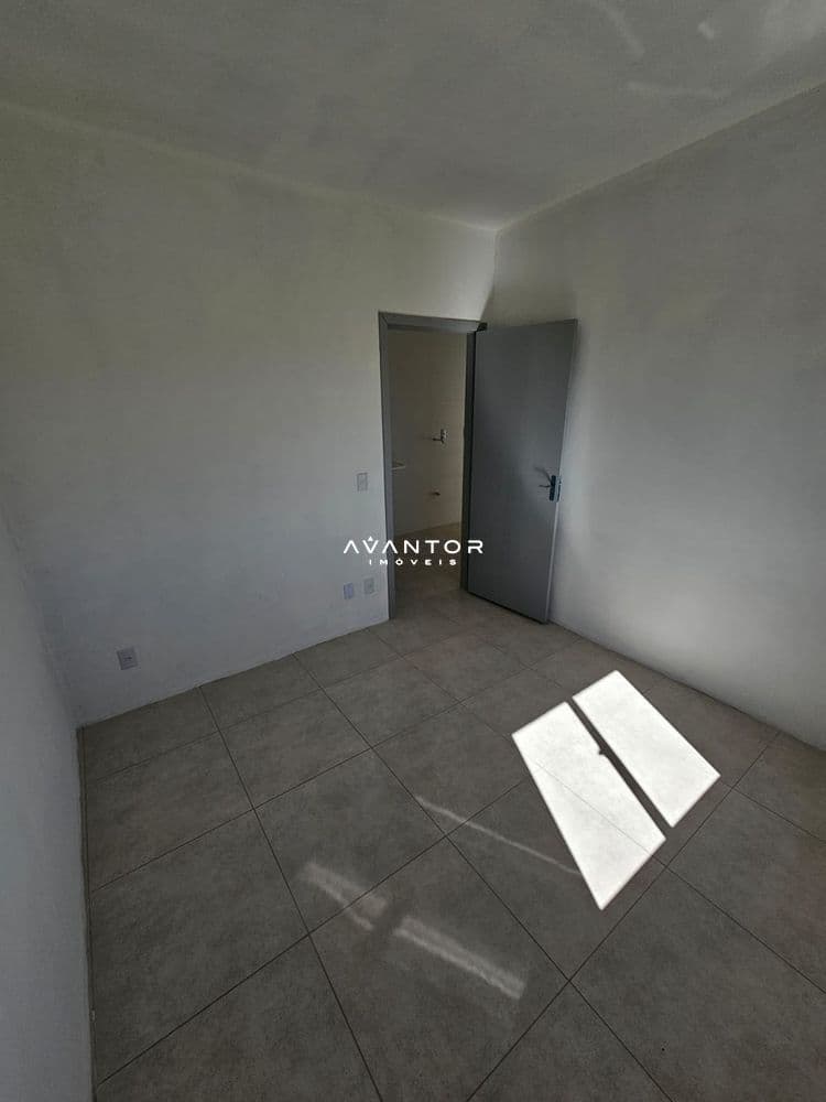 Apartamento com 2 quartos para alugar no Edifício Liziane, em Camobi, Santa Maria/RS — foto 12 de 13