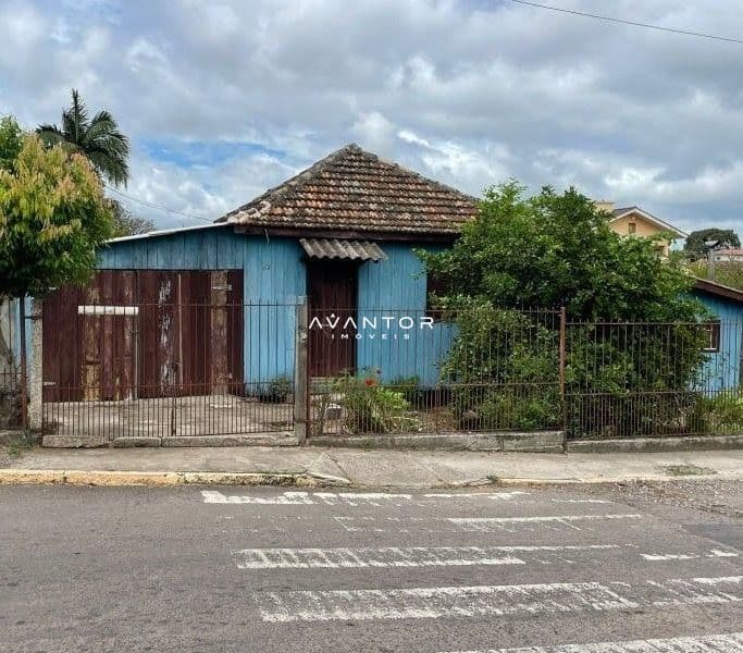 Terreno com 3 quartos à venda em Urlândia, Santa Maria/RS