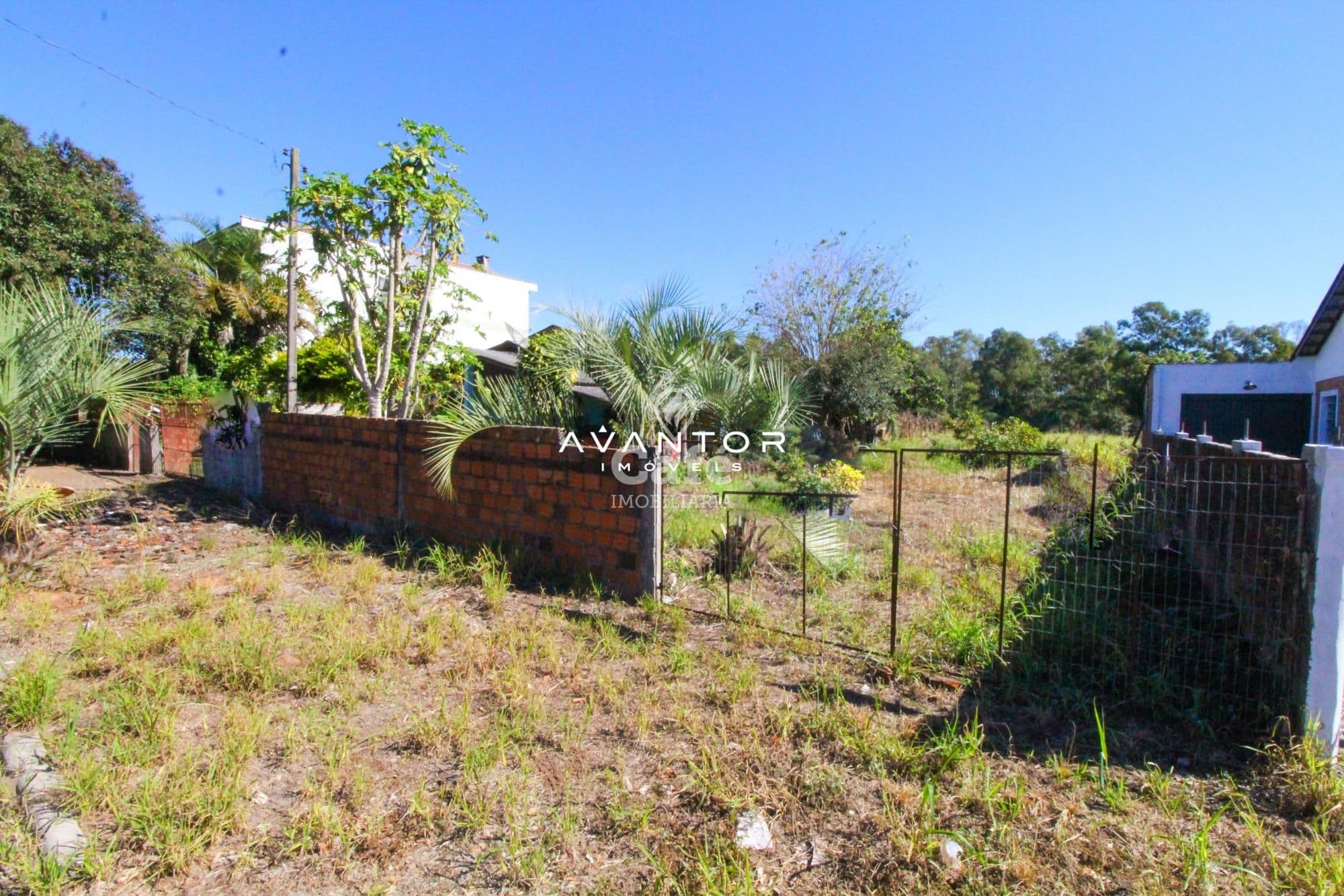 Ótimo terreno pronto para construir — Terreno à venda em Pé de Plátano, Santa Maria/RS