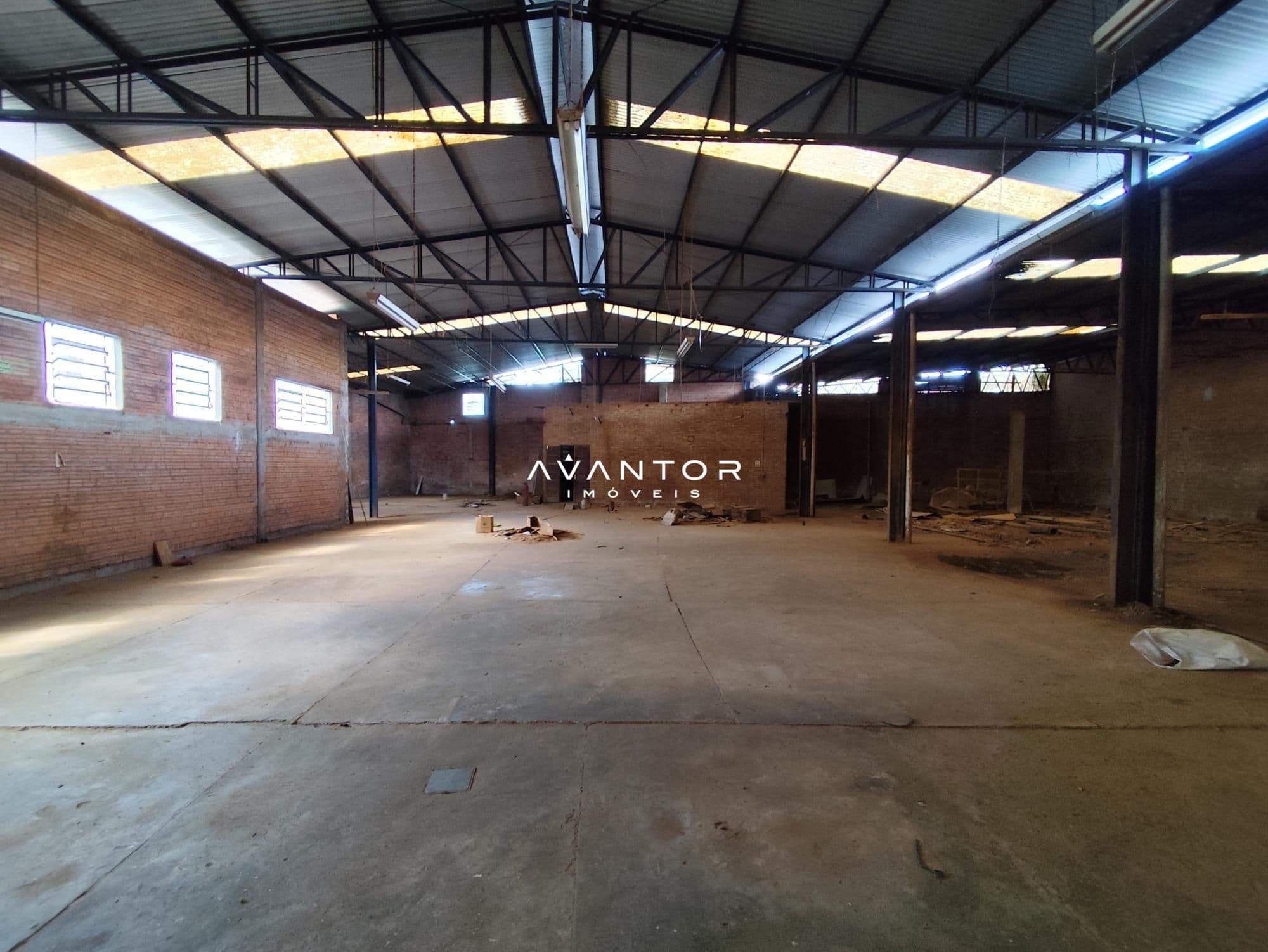 Pavilhão com 2 salas para alugar em Duque de Caxias, Santa Maria/RS — foto 3 de 11