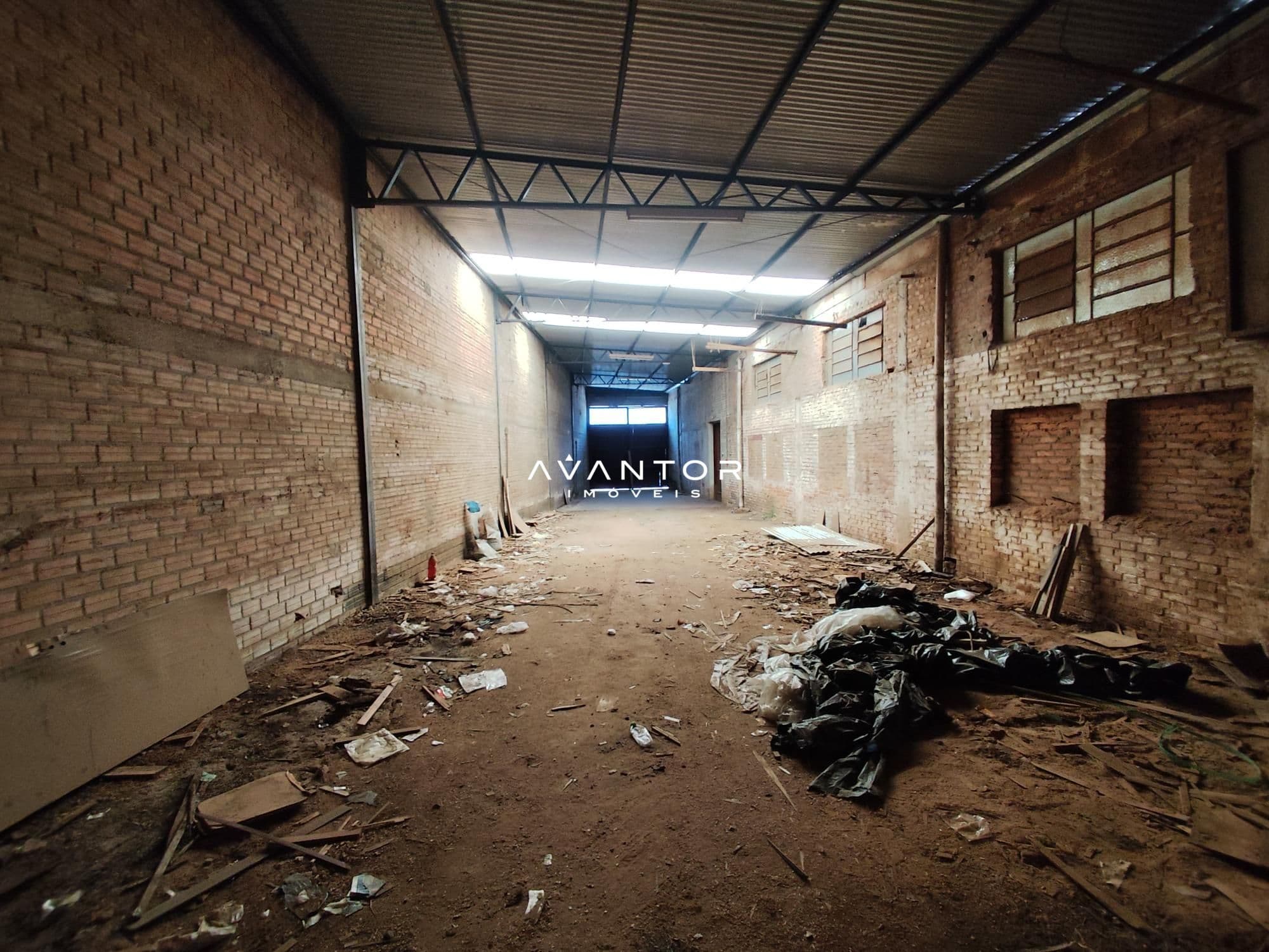 Pavilhão com 2 salas para alugar em Duque de Caxias, Santa Maria/RS — foto 11 de 11