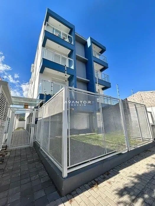 Fachada do prédio com área externa — Apartamento com 1 quarto para alugar no Residencial Atlanta, em Camobi, Santa Maria/RS