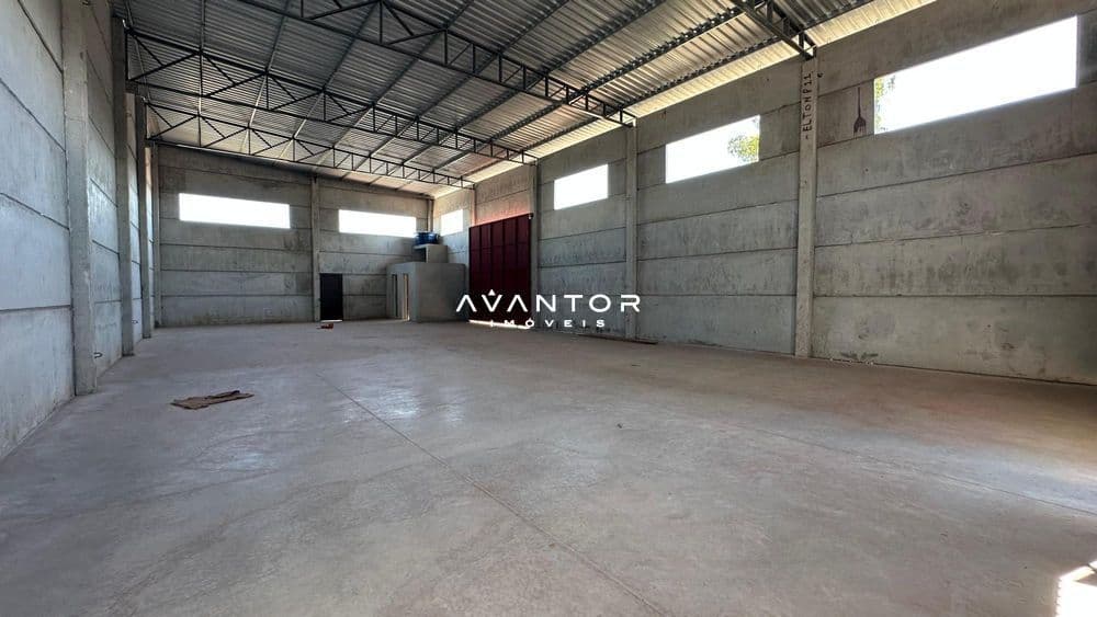 Pavilhão para alugar em Tomazetti, Santa Maria/RS — foto 2 de 4