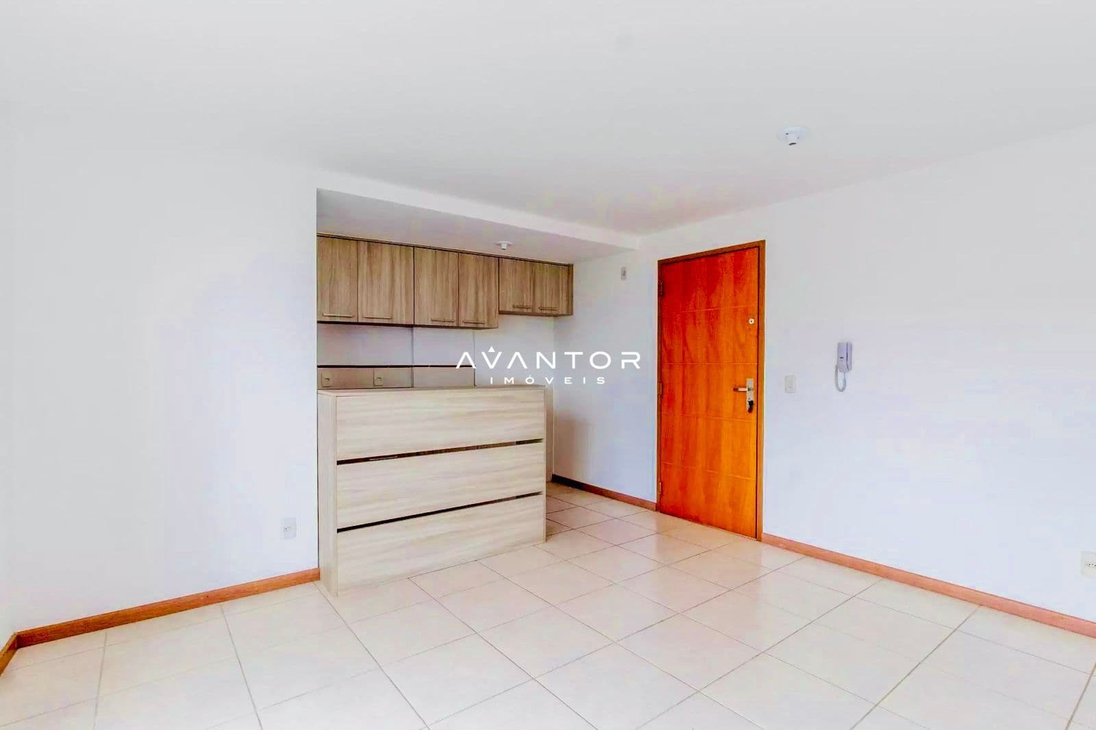 Cozinha integrada com armários planejados — Apartamento com 1 quarto à venda em Nossa Senhora de Fátima, Santa Maria/RS
