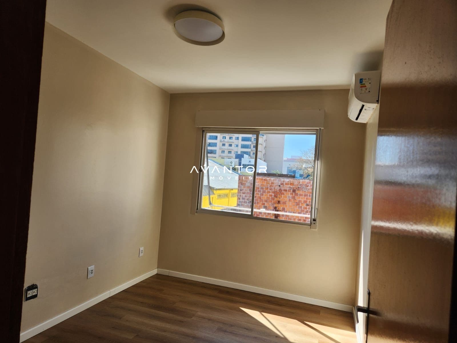 Apartamento com 3 quartos à venda no Edifício Residencial Torreblanca, em Patronato, Santa Maria/RS — foto 7 de 11