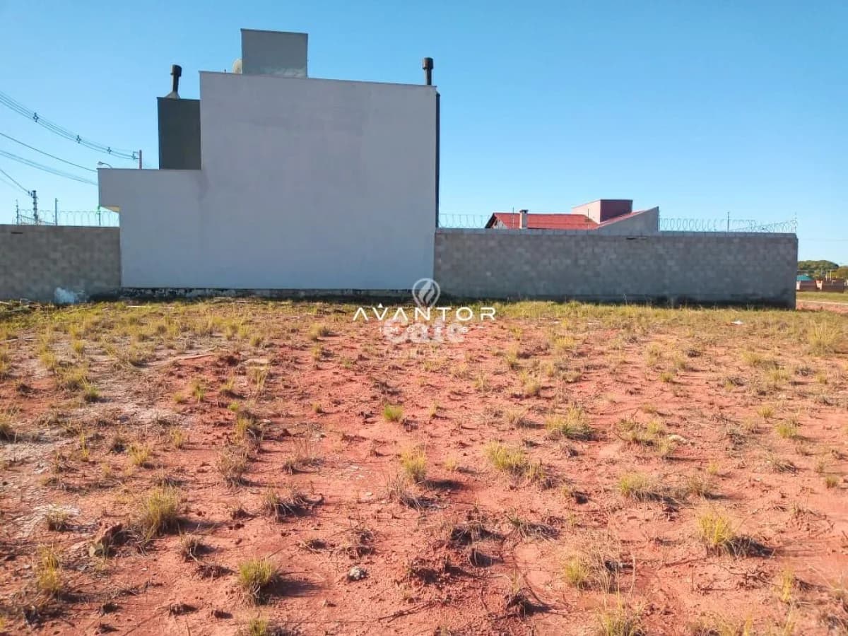 Terreno com construção em andamento — Terreno à venda no Galápagos Residencial, em Diácono João Luiz Pozzobon, Santa Maria/RS
