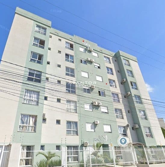Fachada do prédio com apartamentos — Apartamento com 2 quartos para alugar em Camobi, Santa Maria/RS
