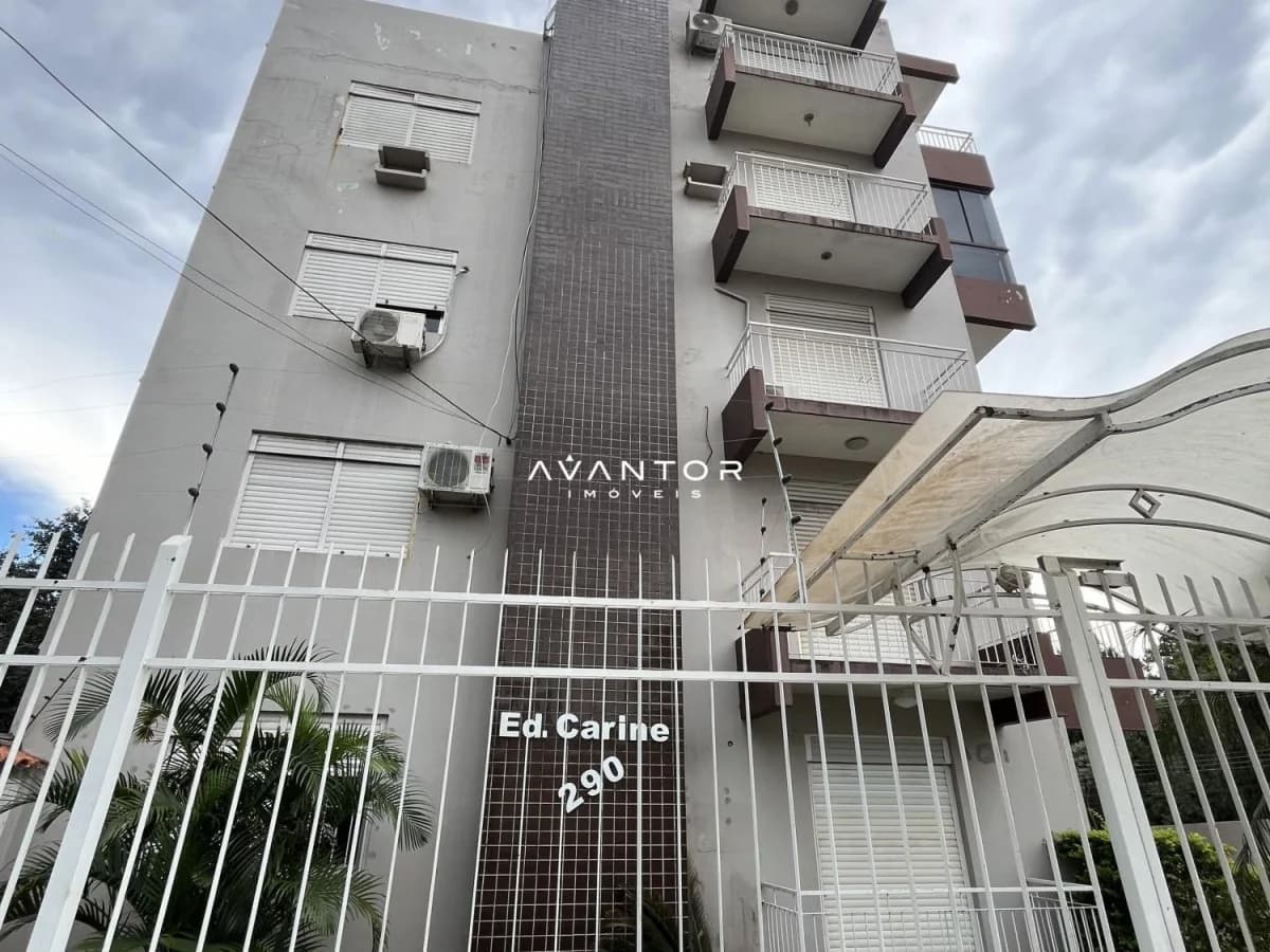 Fachada do prédio com sacadas — Edificio Carine, Nossa Senhora Medianeira, Santa Maria/RS
