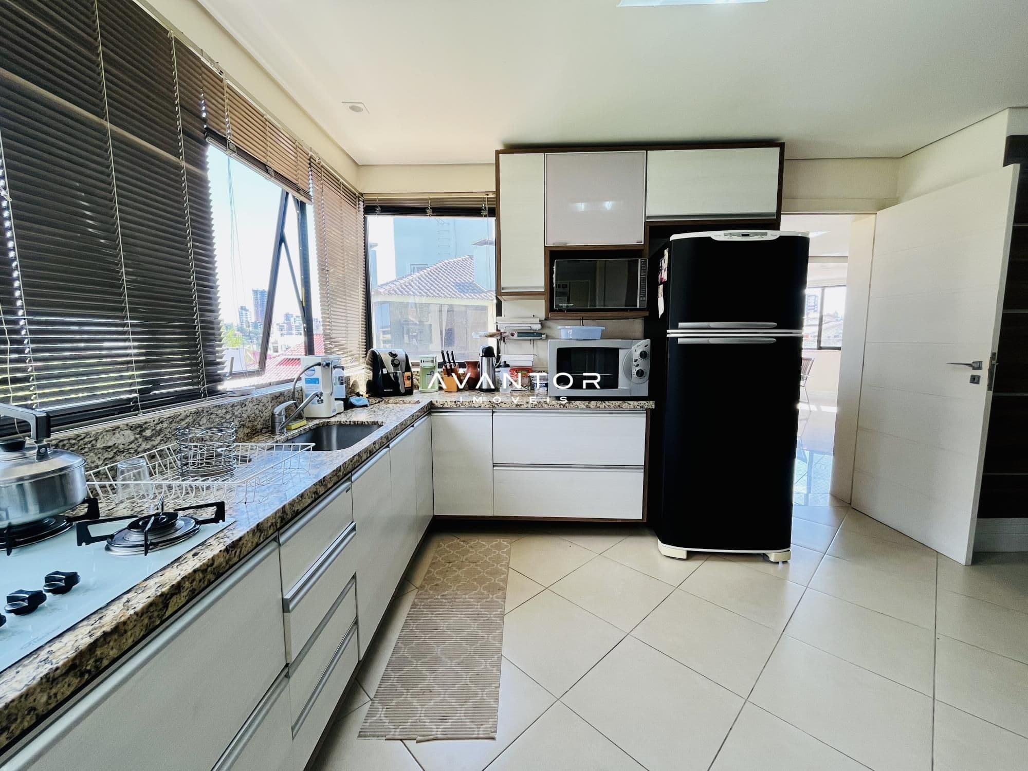 Apartamento com 4 quartos à venda no Golden Tower, em Nossa Senhora de Lourdes, Santa Maria/RS — foto 8 de 25