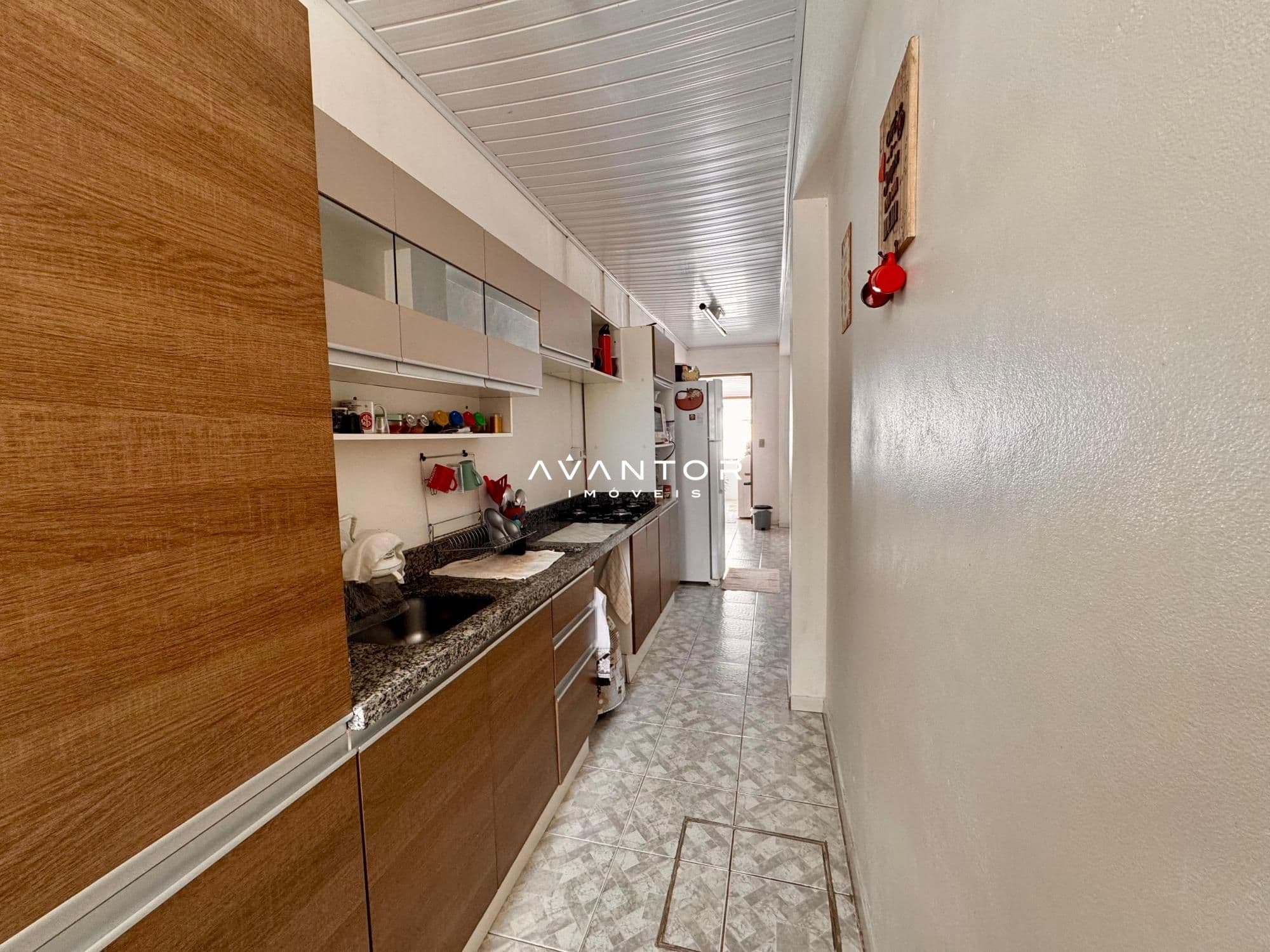 Cozinha — Casa com 3 quartos à venda em Tancredo Neves, Santa Maria/RS