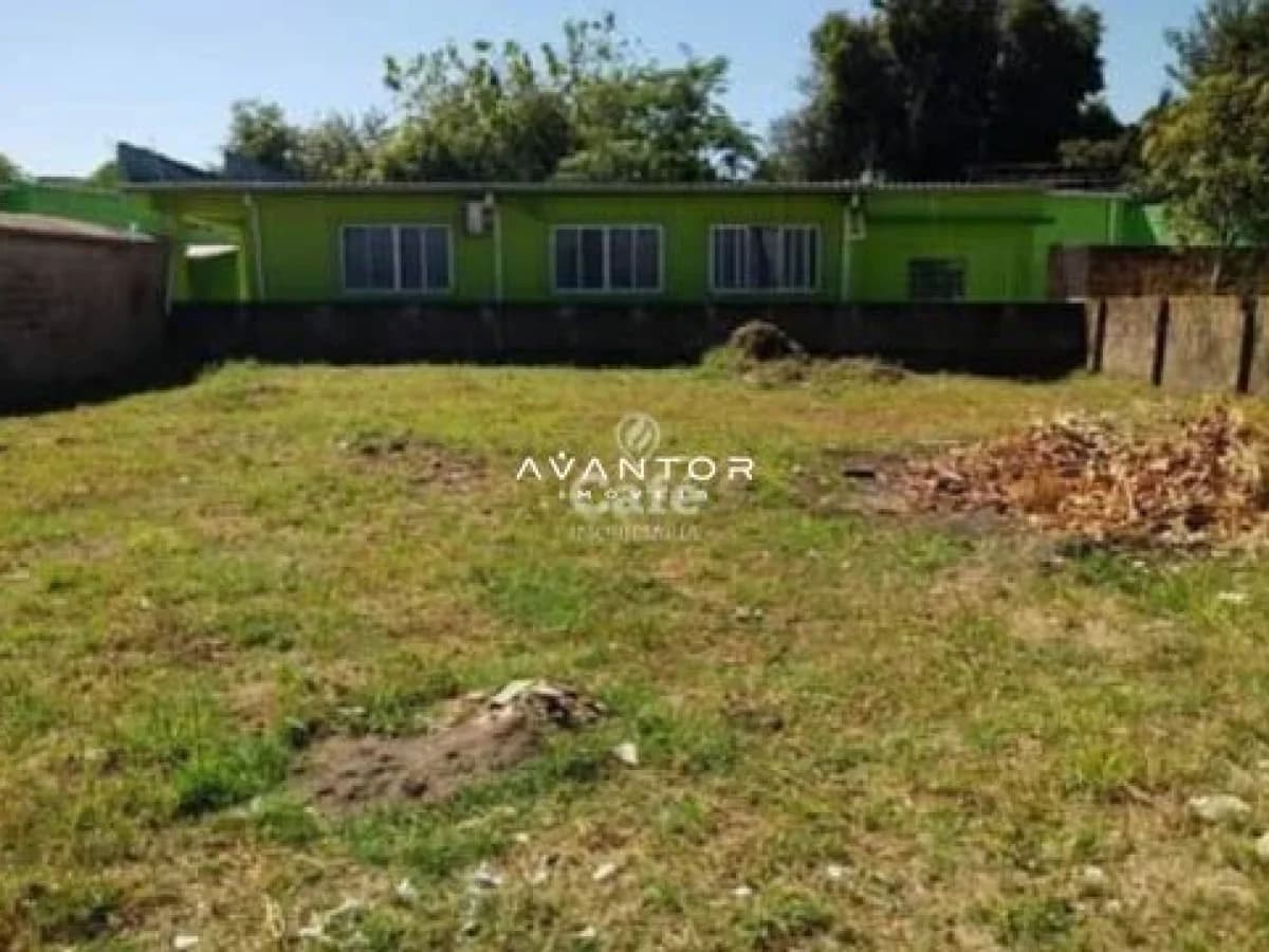 EXCELENTE TERRENO 12x20! Escriturado e com alinhamento pronto para construção civil — Terreno à venda em Salgado Filho, Santa Maria/RS