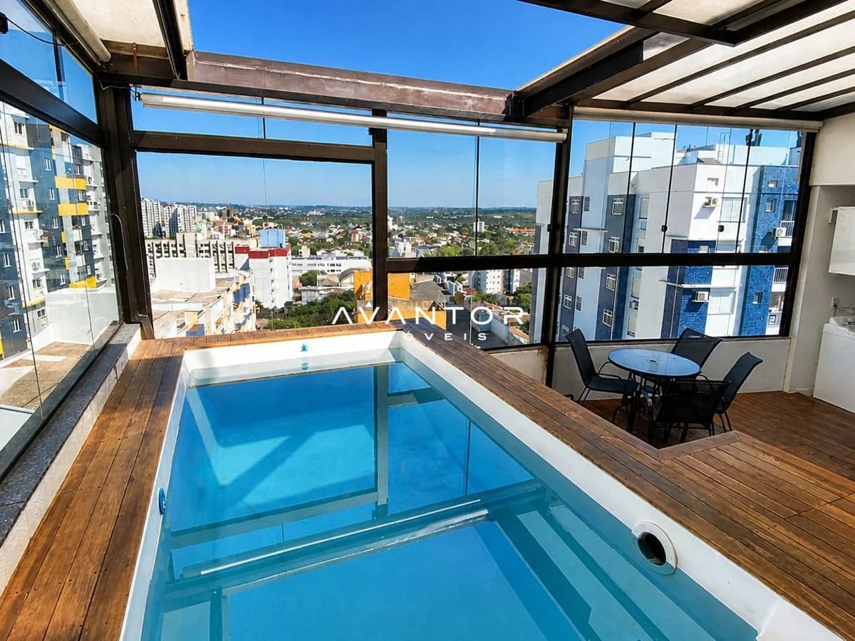 Sacada com piscina e vista panorâmica — Cobertura com 3 quartos à venda em Nossa Senhora do Rosário, Santa Maria/RS