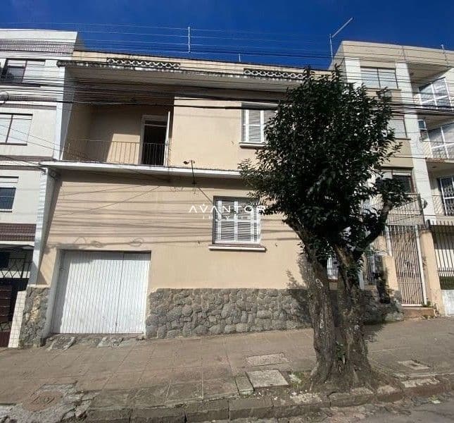Casa com 6 quartos à venda em Centro, Santa Maria/RS — foto 2 de 35
