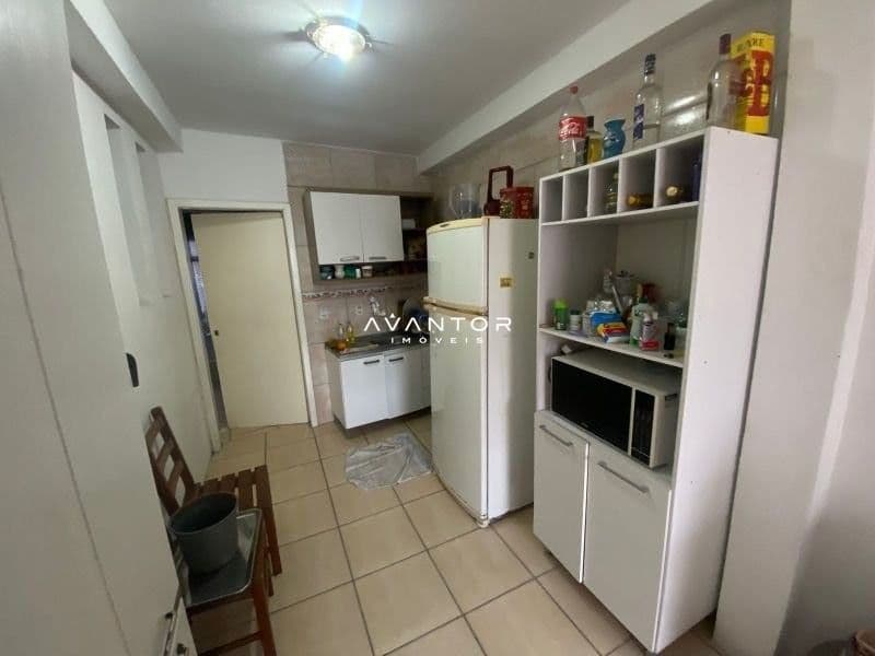 Casa com 6 quartos à venda em Centro, Santa Maria/RS — foto 27 de 35