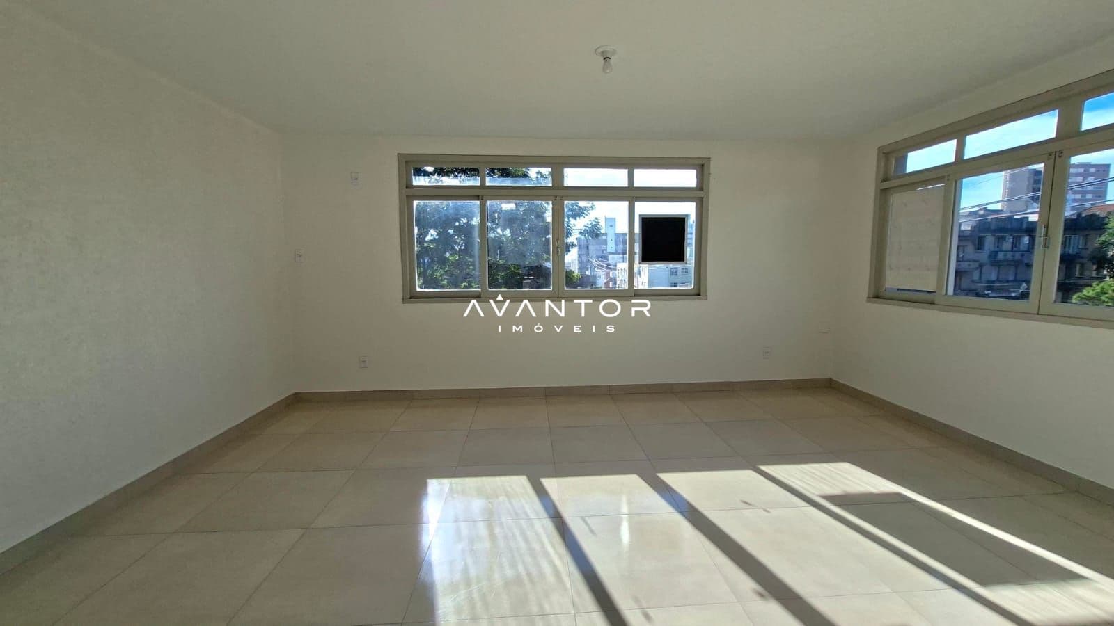 Sala Comercial com 1 sala à venda em Centro, Santa Maria/RS — foto 5 de 14