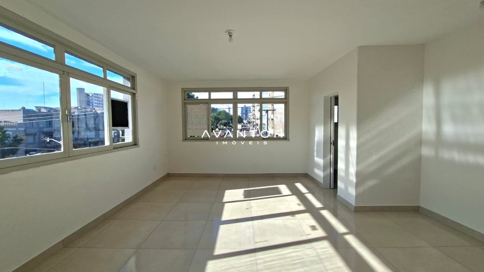 Sala Comercial com 1 sala à venda em Centro, Santa Maria/RS — foto 7 de 14