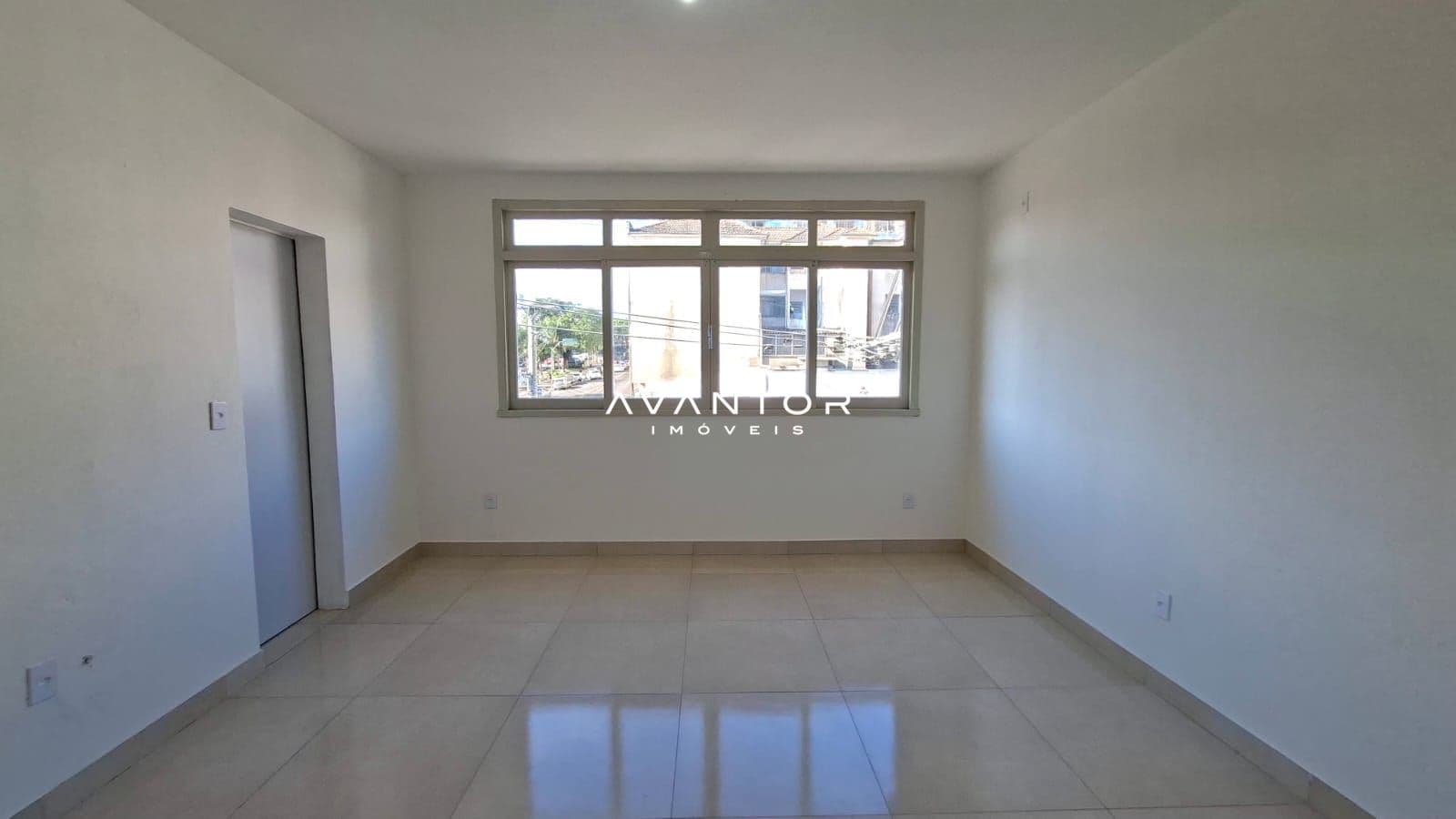 Sala Comercial com 1 sala à venda em Centro, Santa Maria/RS — foto 3 de 11