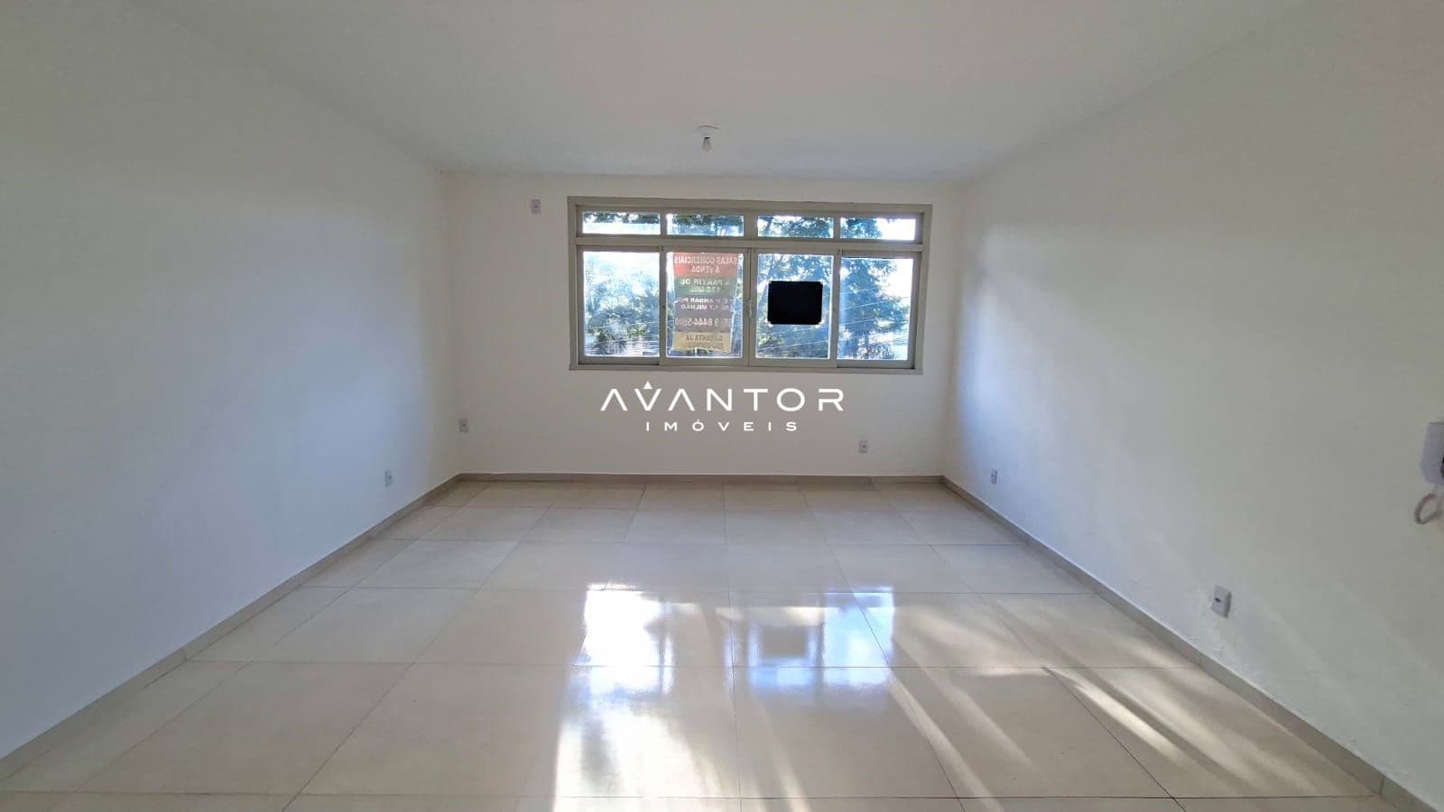 Sala Comercial com 1 sala à venda em Centro, Santa Maria/RS — foto 3 de 12