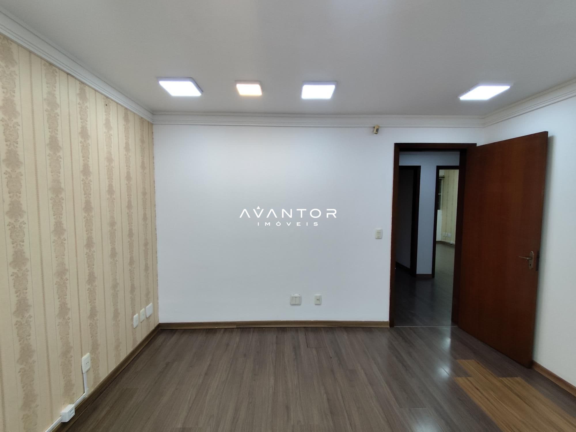 Sala Comercial com 5 salas para alugar no Edifício Palazzo, em Centro, Santa Maria/RS — foto 12 de 15