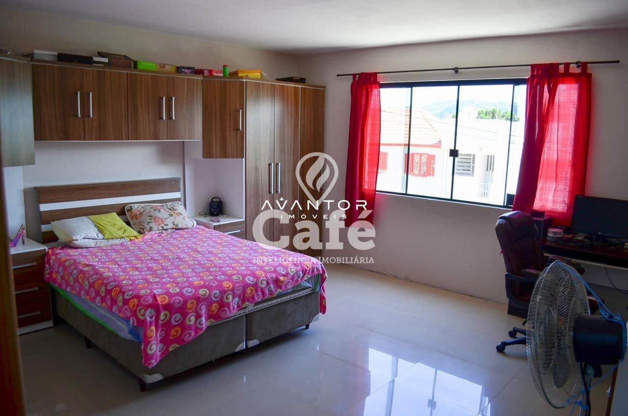 Dormitório com armários planejados — Casa com 5 quartos à venda em Nossa Senhora das Dores, Santa Maria/RS