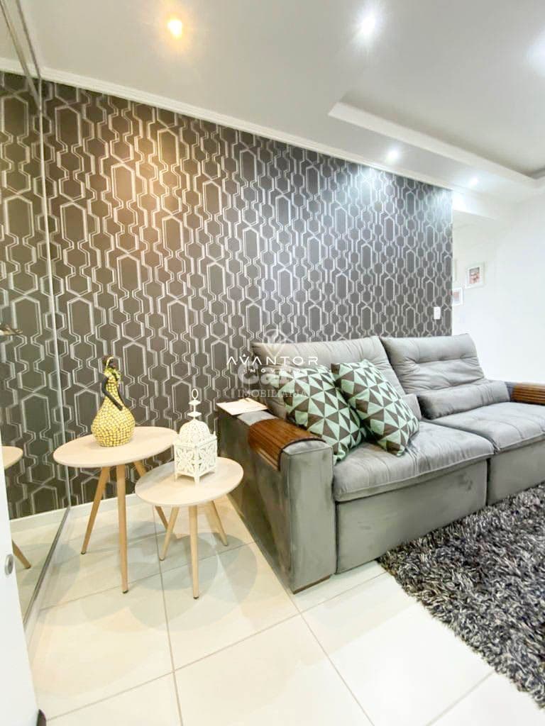 Apto de 2 dormitório mobiliado, com sacada e churrasqueira — Apartamento com 2 quartos à venda em Centro, Santa Maria/RS