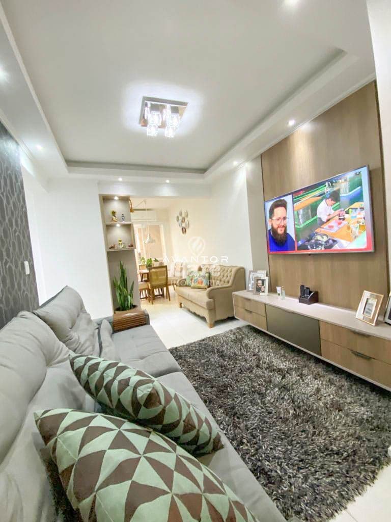 Apto de 2 dormitório mobiliado, com sacada e churrasqueira — Apartamento com 2 quartos à venda em Centro, Santa Maria/RS