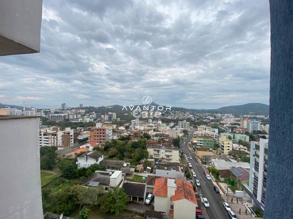 Apto de 2 dormitório mobiliado, com sacada e churrasqueira — Apartamento com 2 quartos à venda em Centro, Santa Maria/RS