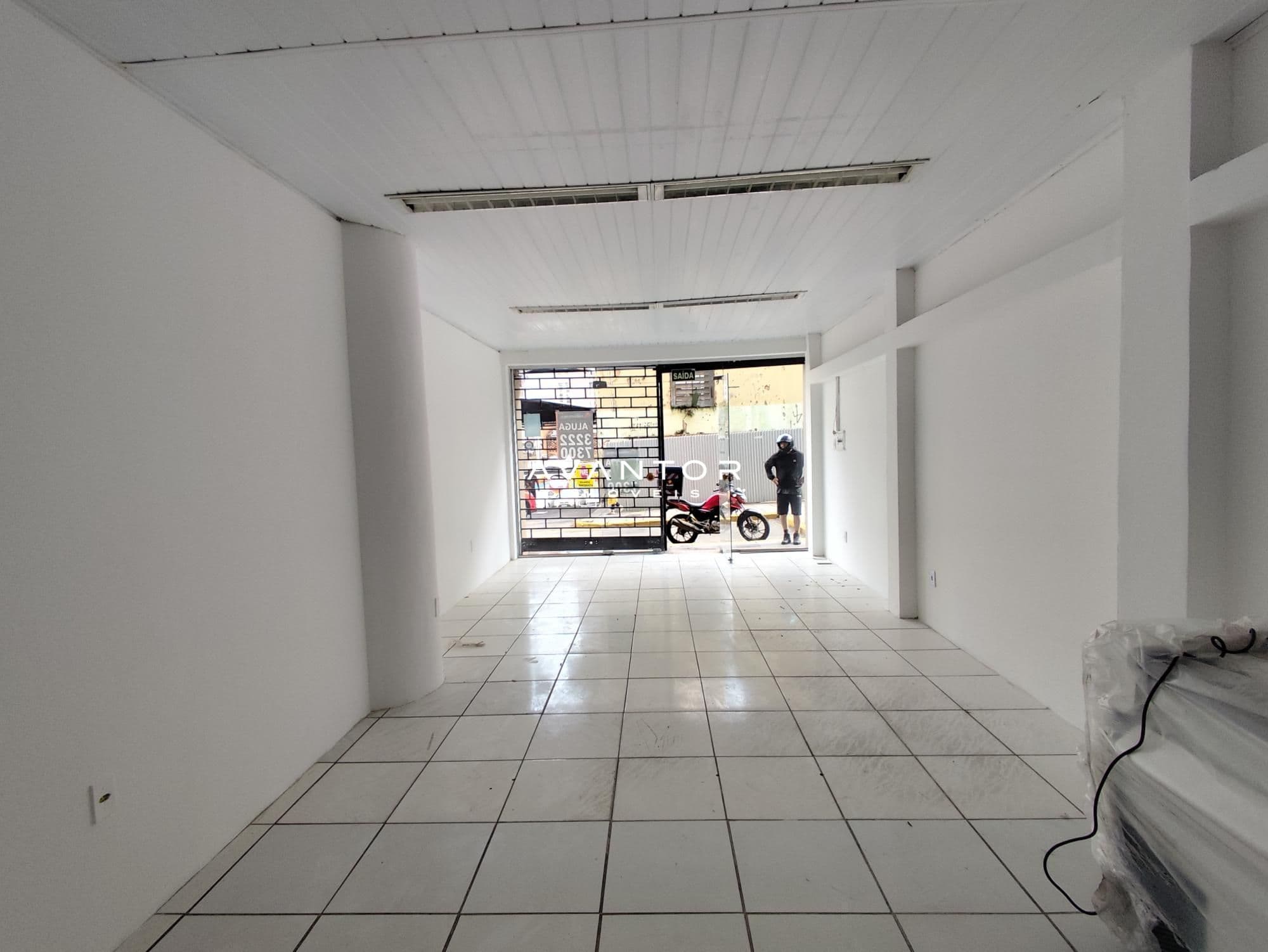 Loja com 2 salas para alugar em Centro, Santa Maria/RS — foto 3 de 9