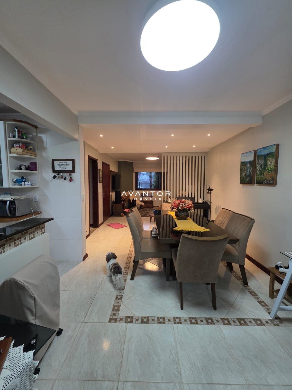Sala de jantar integrada à cozinha — Casa com 3 quartos à venda no Residencial Mediterrani, em Camobi, Santa Maria/RS