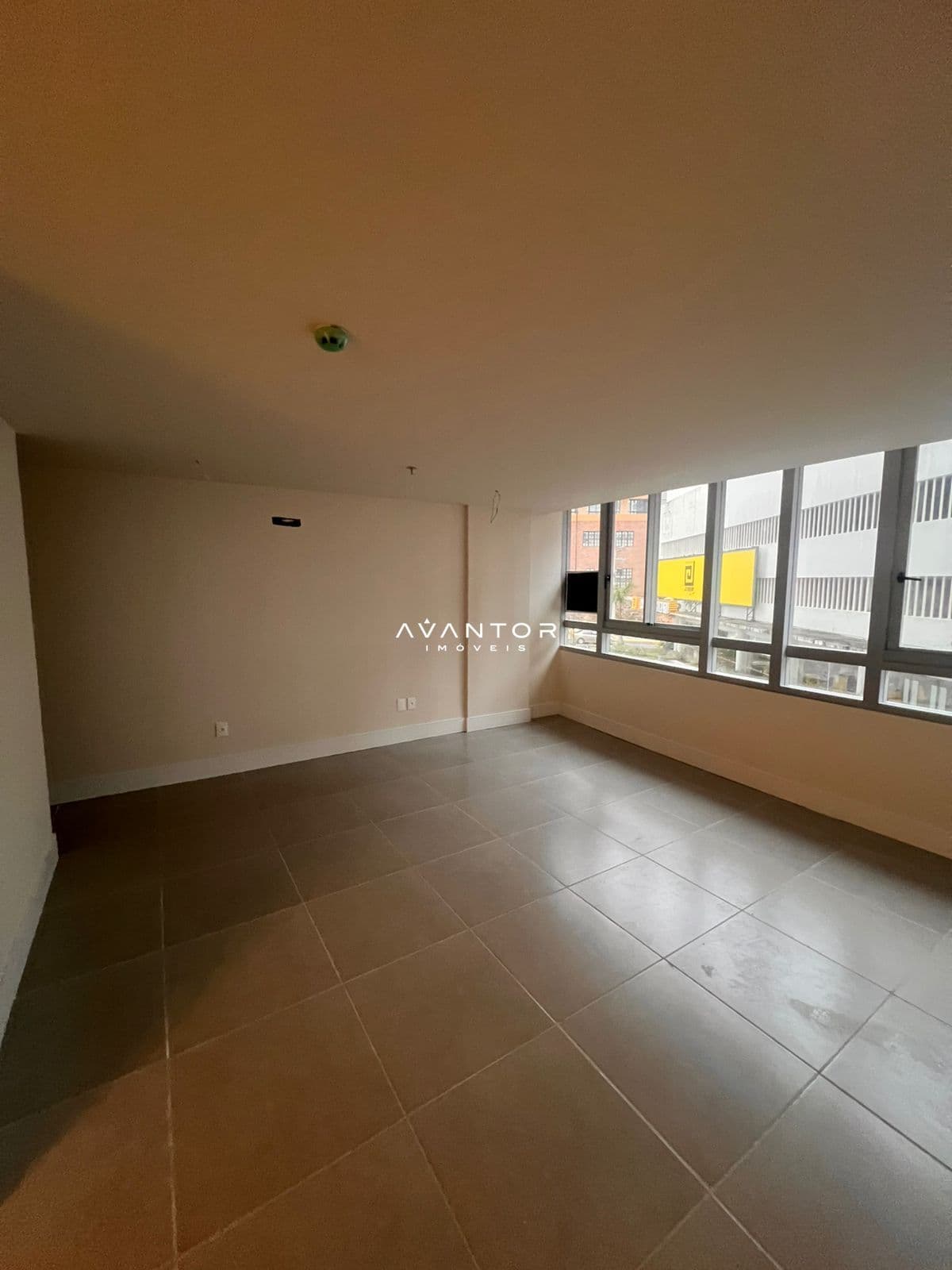 Sala Comercial com 1 sala à venda no Residencial Cristo Rei, em Centro, Santa Maria/RS — foto 3 de 6
