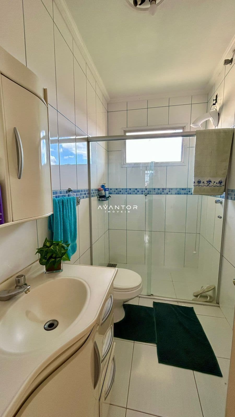 BANHEIRO SOCIAL — Casa com 4 quartos à venda no Parque Residencial Novo Horizonte, em Camobi, Santa Maria/RS