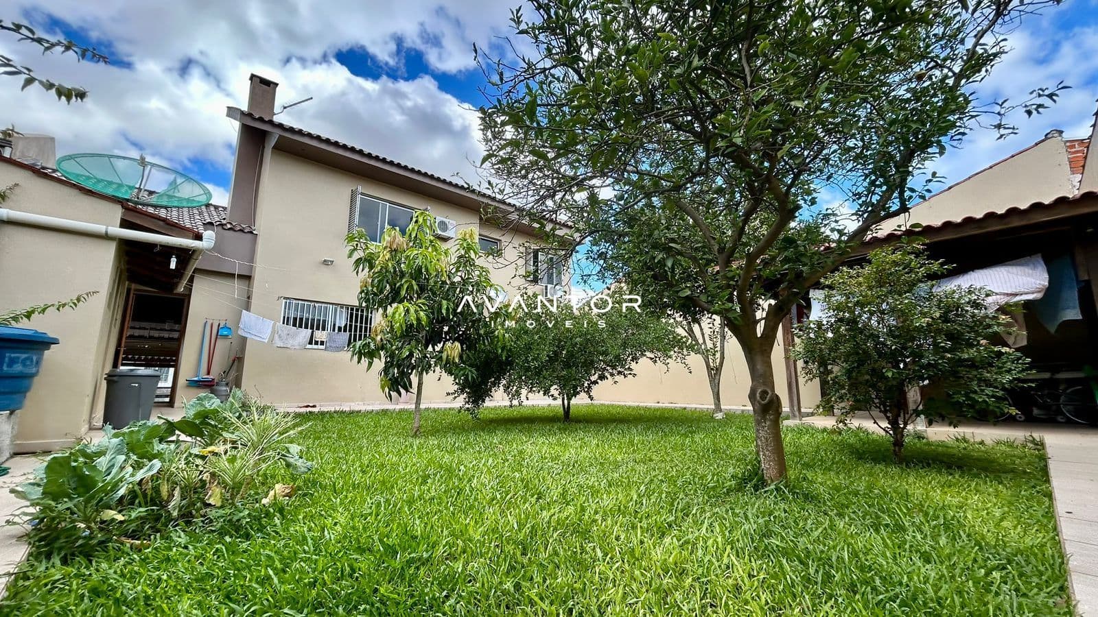 PÁTIO FUNDOS — Casa com 4 quartos à venda no Parque Residencial Novo Horizonte, em Camobi, Santa Maria/RS