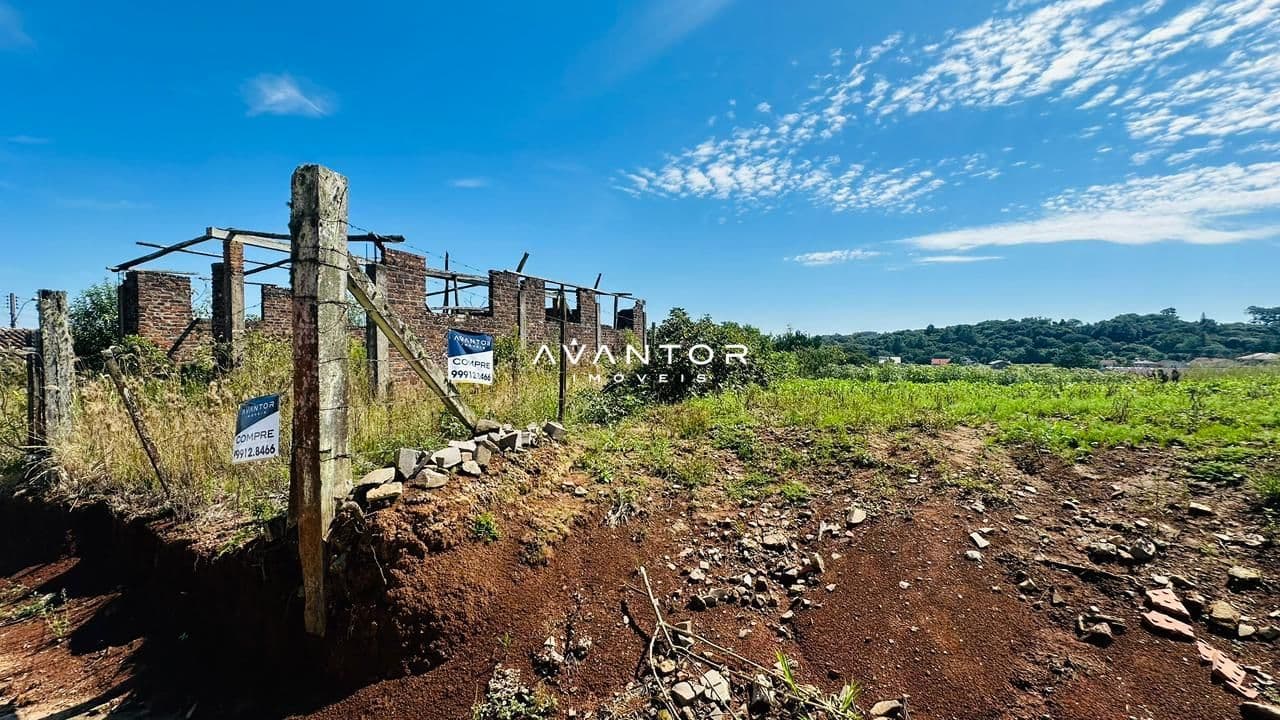 Terreno com estrutura de construção iniciada — Terreno à venda em Silveira Martins, Silveira Martins/RS