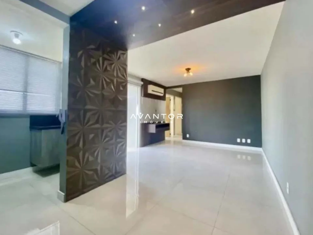 Sala integrada com divisória decorativa — Apartamento com 3 quartos à venda em Nossa Senhora Medianeira, Santa Maria/RS