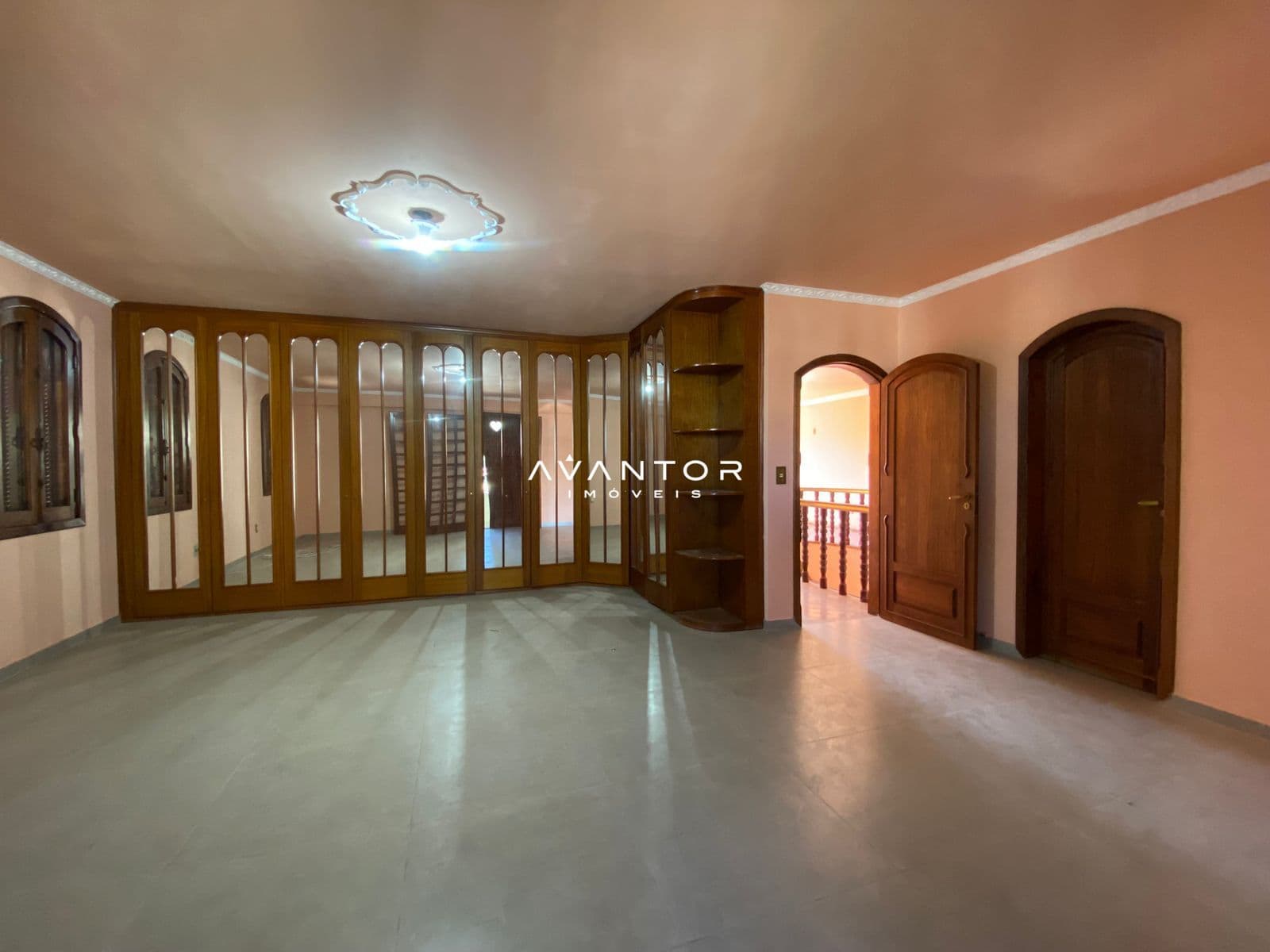 Casa Comercial com 5 salas para alugar em Menino Jesus, Santa Maria/RS — foto 15 de 90