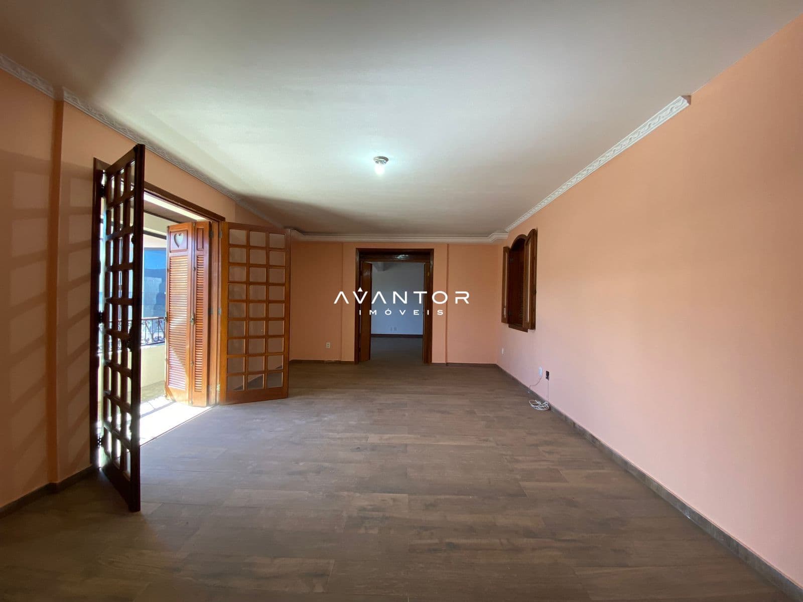 Casa Comercial com 5 salas para alugar em Menino Jesus, Santa Maria/RS — foto 39 de 90