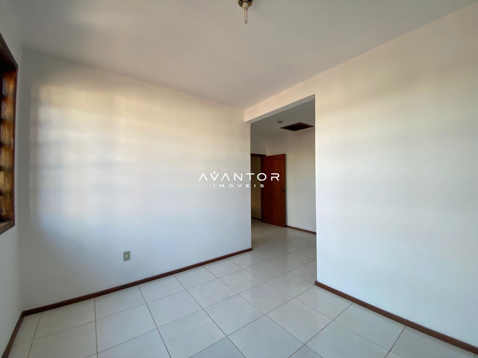 Casa Comercial com 5 salas para alugar em Menino Jesus, Santa Maria/RS — foto 41 de 90