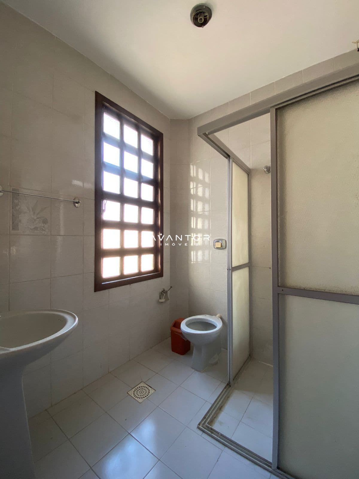 Casa Comercial com 5 salas para alugar em Menino Jesus, Santa Maria/RS — foto 47 de 90