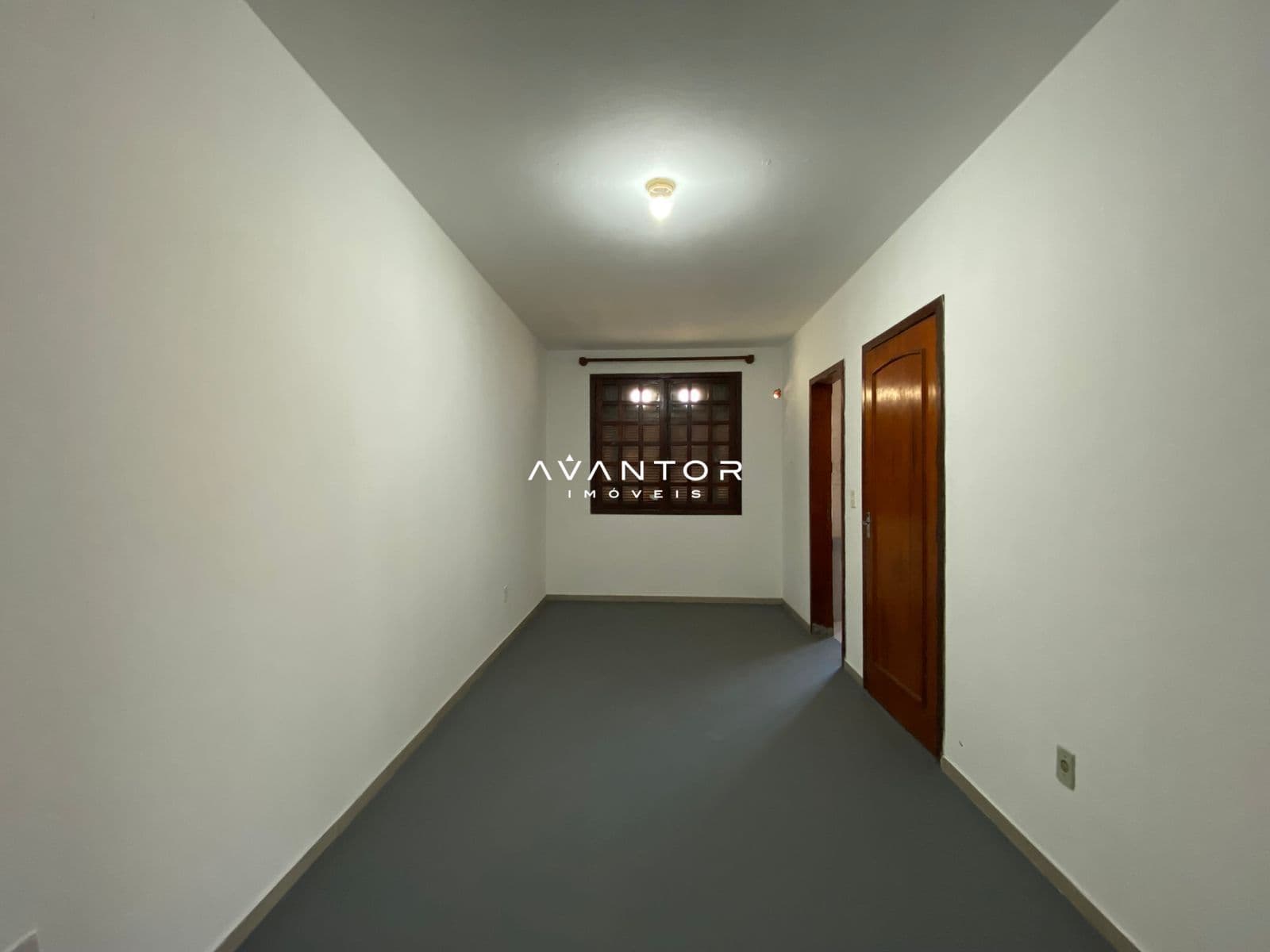 Casa Comercial com 5 salas para alugar em Menino Jesus, Santa Maria/RS — foto 48 de 90