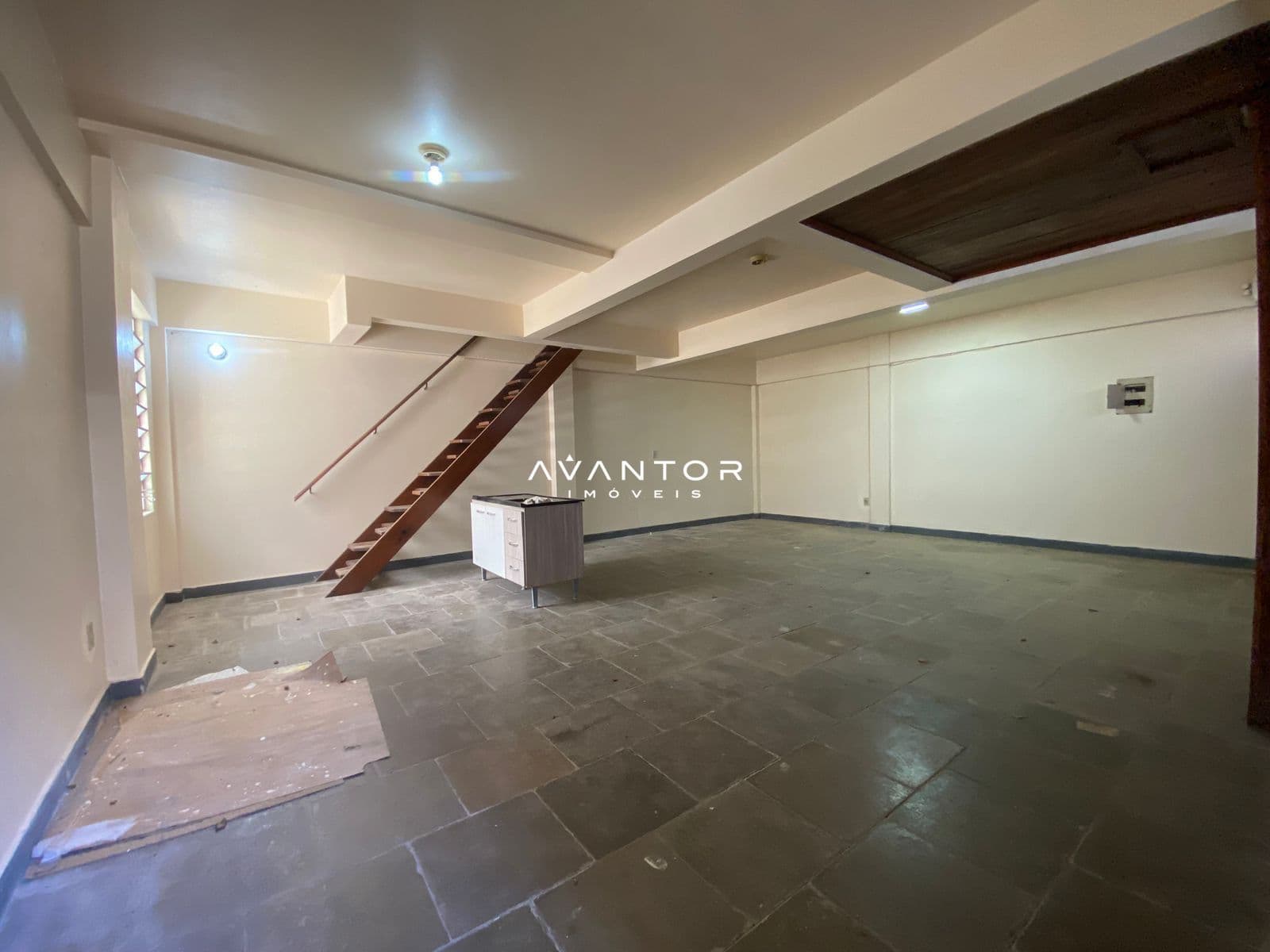 Casa Comercial com 5 salas para alugar em Menino Jesus, Santa Maria/RS — foto 56 de 90
