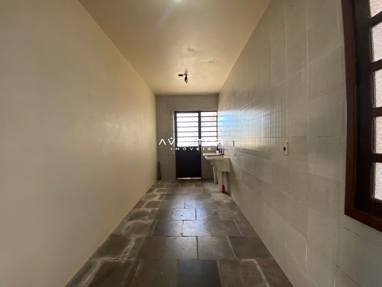 Casa Comercial com 5 salas para alugar em Menino Jesus, Santa Maria/RS — foto 67 de 90