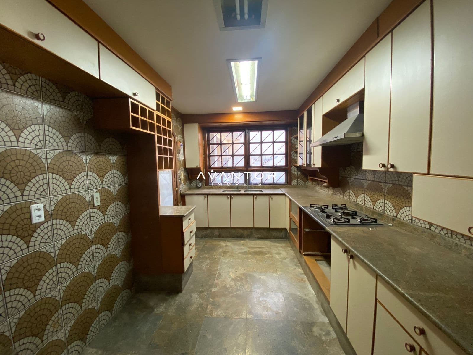 Casa Comercial com 5 salas para alugar em Menino Jesus, Santa Maria/RS — foto 79 de 90