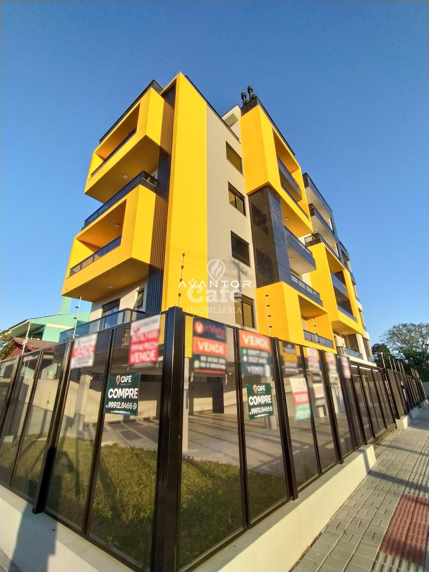 Apartamento, Cobertura, 3 Dormitórios, 1 Suíte, 3 Banheiros, 1 Vaga, Sacada, Churrasqueira — Cobertura com 3 quartos à venda em Duque de Caxias, Santa Maria/RS